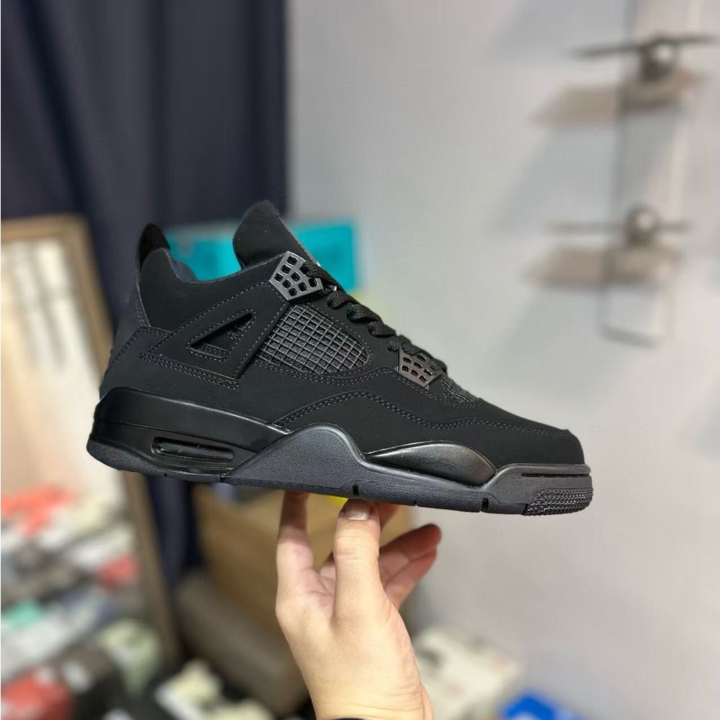 Nike Men's Black Sneakers